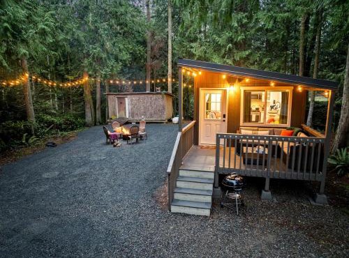 Tranquil, Creekside Cabin in the Forest of Sequim, Washington, Perfect for a Glamping Getaway from Seattle