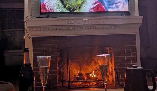 Tranquil detached home on safe & quiet neighborhood with large yard for hosting