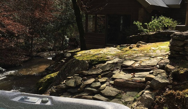 Tranquil Elegance, Secluded & Romantic-Luxury Retreat by Beautiful Creek