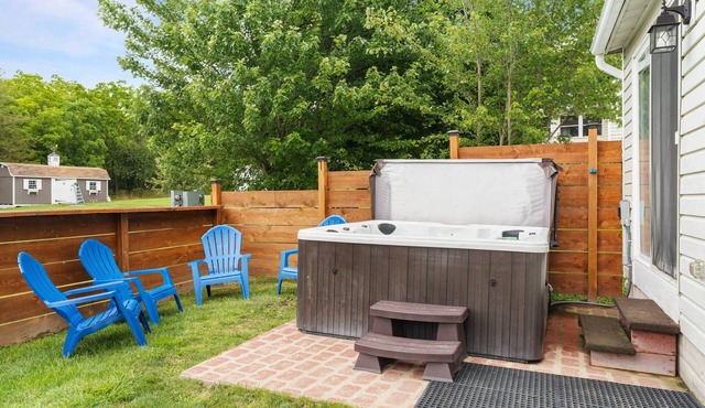 Tranquil Escape; Hot Tub~Lake Access~Views