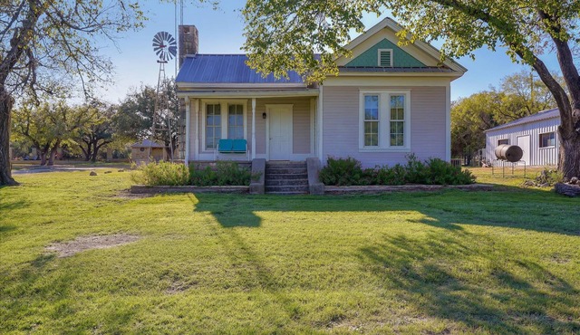 Tranquil Farmhouse in Natural Setting