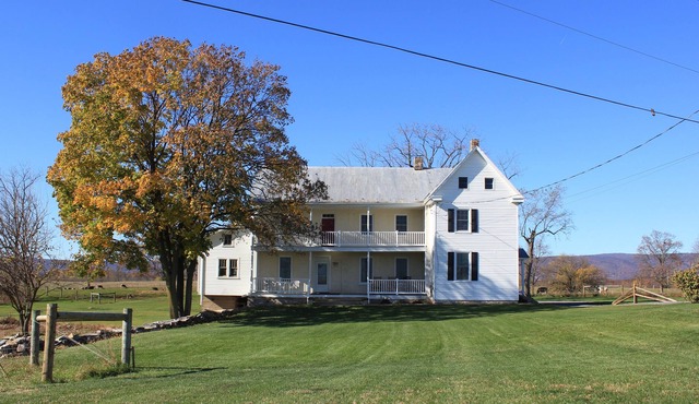 Tranquil Farmhouse: the perfect getaway
