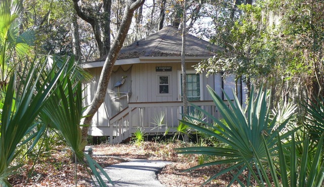 Tranquil Forest Hideaway in Sea Pines – Private Home with Wraparound Porch