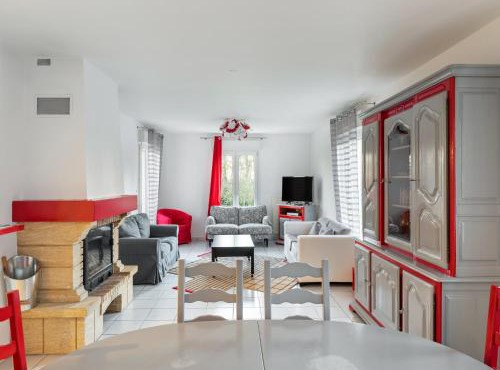 Tranquil Garden Retreat by the Sea