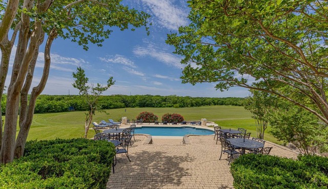 Tranquil French Polo Estate: Private Pool, Game Room & Countryside Charm
