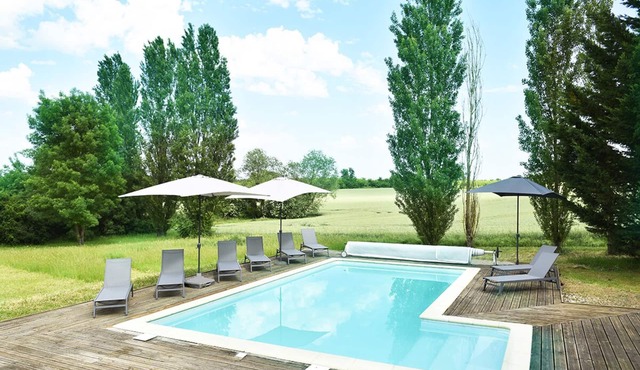 Tranquil Gite with private pool and country views