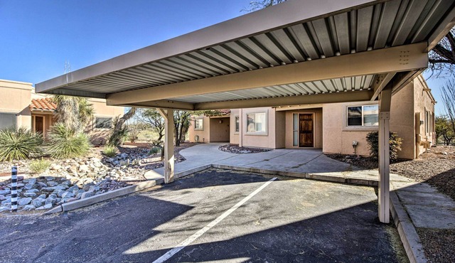 Tranquil Green Valley Townhome w/Mtn Views!