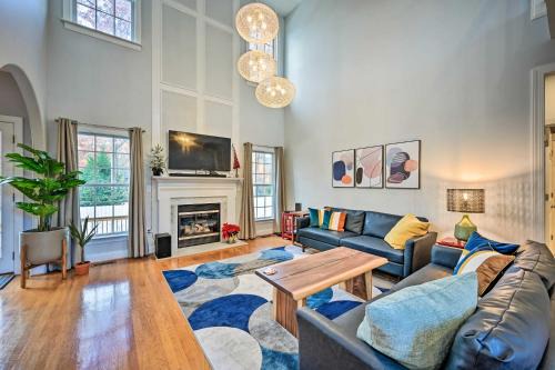 Tranquil Greensboro Home w/Fire Pit!