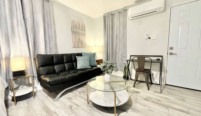 Tranquil Guest House with Private Patio, Parking