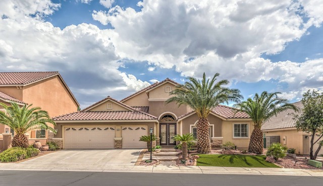 Tranquil Henderson Retreat with Pool & Spa!