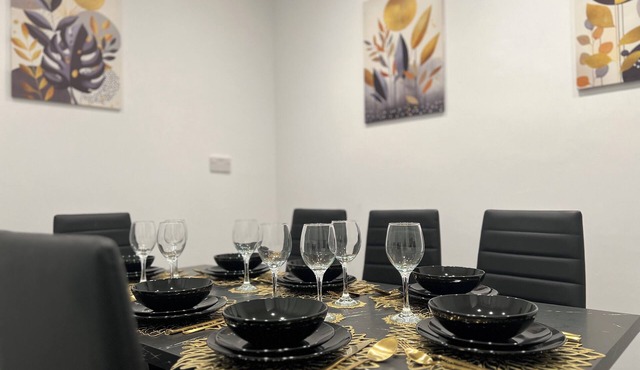 Tranquil Hideaway 3-BR Home w/Garden&Free Parking