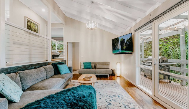 Tranquil hideaway in the rainforest