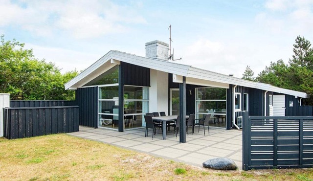 Tranquil Holiday Home in Henne Jutland With Terrace