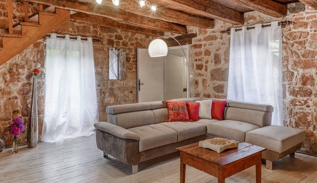 Tranquil holiday home with private pool