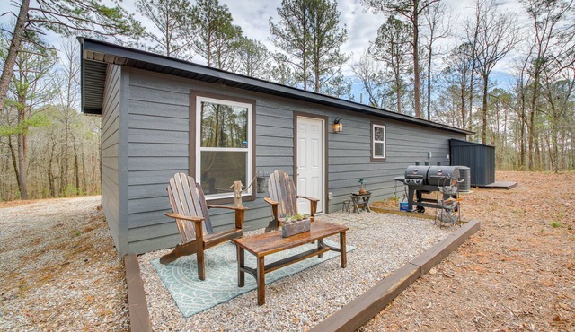 Tranquil Hot Springs Getaway Near Ouachita River!