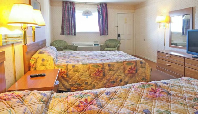 Tranquil I-64 Stays | Minutes to Downtown Lewisburg | 2 Units, 2 Full Beds