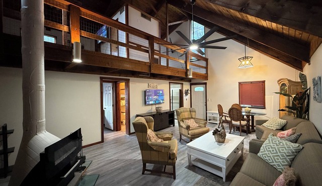 Tranquil, inviting, and unique cedar cabin 3 bedroom 1.5 bath home. TV’s & WiFI.