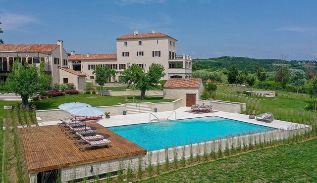 Tranquil Istria Estate | Palazio Clai Winery | 8 Bedrooms | Spa & Heated Pool
