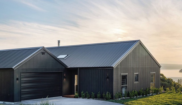 Tranquil Kinloch Hillside Escape - Perfect for Family Gatherings