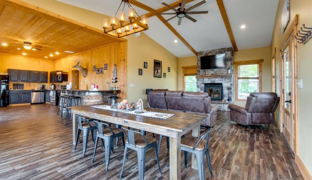 Tranquil La Prairie Retreat with Patio and Fireplace!