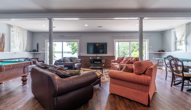 Tranquil Lakehouse Cottage in the Kawarthas