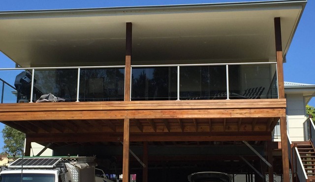 Tranquil Lakeside Getaway @ Coomba Park