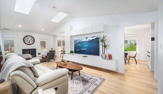 Tranquil Light-Filled Retreat 3BR Ranch