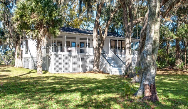 ~ Tranquil Low Country Cottage ~Water Views ~Private Setting