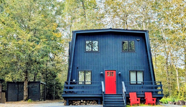 Tranquil Luxe Stay, HotTub, Family Fun, Fall Colors