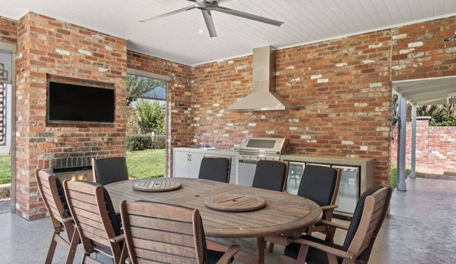 Tranquil Luxury Near Sovereign Hill