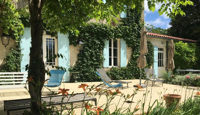 Tranquil Maison de Maître With a Private Pool in the Countryside