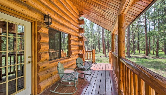 Tranquil Mountain Cabin in Greer with Game Room!