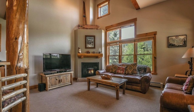 Tranquil Mountain Haven! Close to Trails!