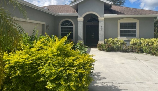 Tranquil Naples Home w/private pool