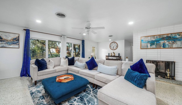 Tranquil Oaks Near Lake & Raceway w/Tesla Charger & Family Games Included!