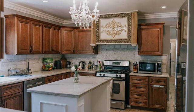 Tranquil Oasis - 3 Bedroom Family Retreat with Private Pool