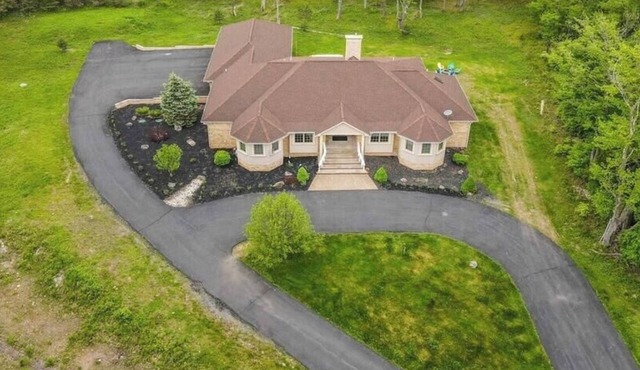 Tranquil Oasis Luxe Villa with Theater and Hot Tub