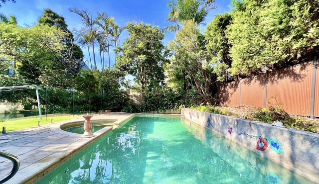 Tranquil Ocean-View Retreat in Dover Heights