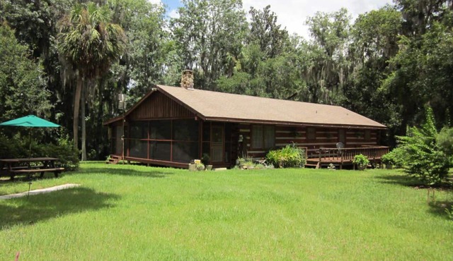 Tranquil outdoor paradise in the Ocala National Forest