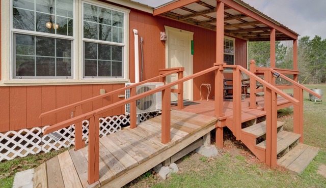 Tranquil Plantersville Cabin: Farm Animals On-Site
