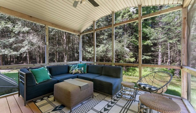 Tranquil Pocono Escape