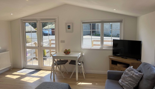 Tranquil private cabin surrounded by beautiful countryside.