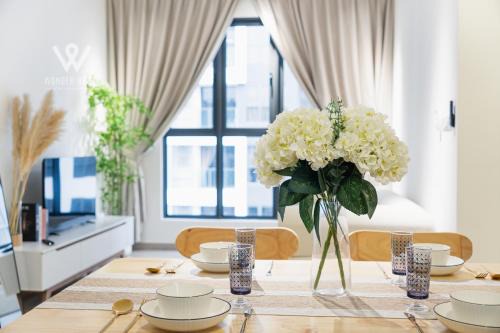 Tranquil Retreat at Puchong Suria Garden - 15 mins to IOI Puchong Mall