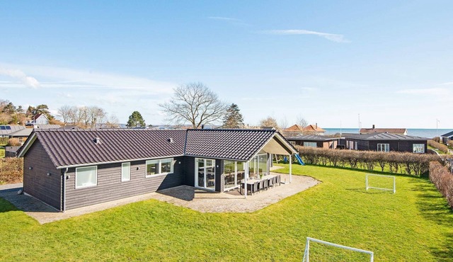 Tranquil Retreat near Beach