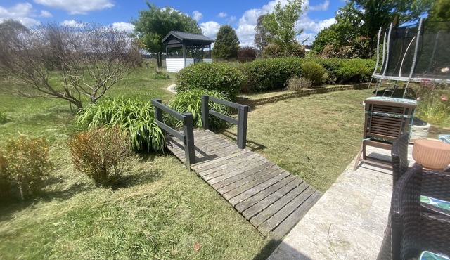 Tranquil Retreat with Stunning Mountain and Country Views –Your Perfect Getaway!