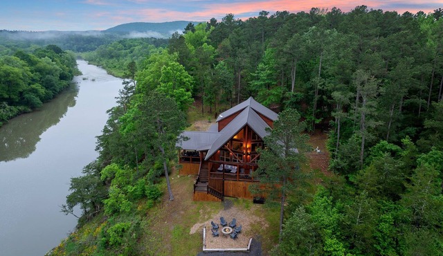 Tranquil Ridge - Luxury River Front Cabin w-exquisite views -Kayak🛶Fish🎣Relax