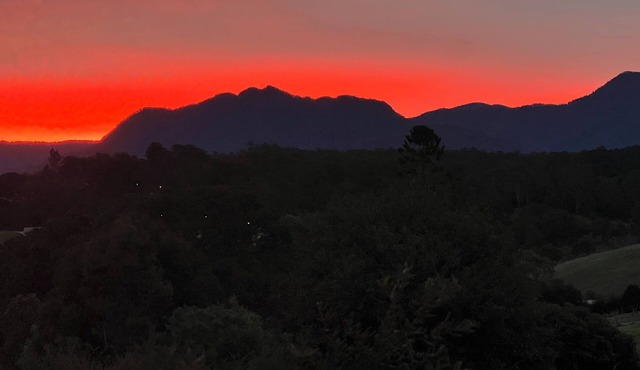 Tranquil Rustic Charm with Mountain Views