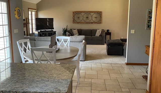 Tranquil Sanctuary Overlooking Wooded Lot 4br 2fb 2hb 4000 Sq Ft