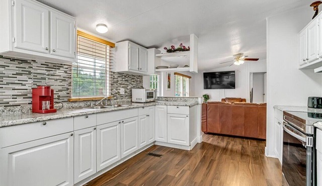 Tranquil & Serene Country Home. Minutes to Busch Gardens and Major Attractions.