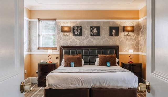 Tranquil Stay with Swimming Pool & Exclusive Spa Access, Breakfast Included